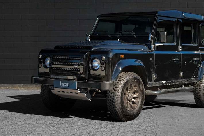 Sort Land Rover Defender 110 fra 2011