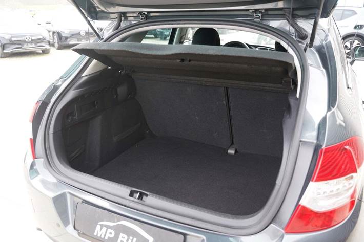 Grå Citroën C4 fra 2011