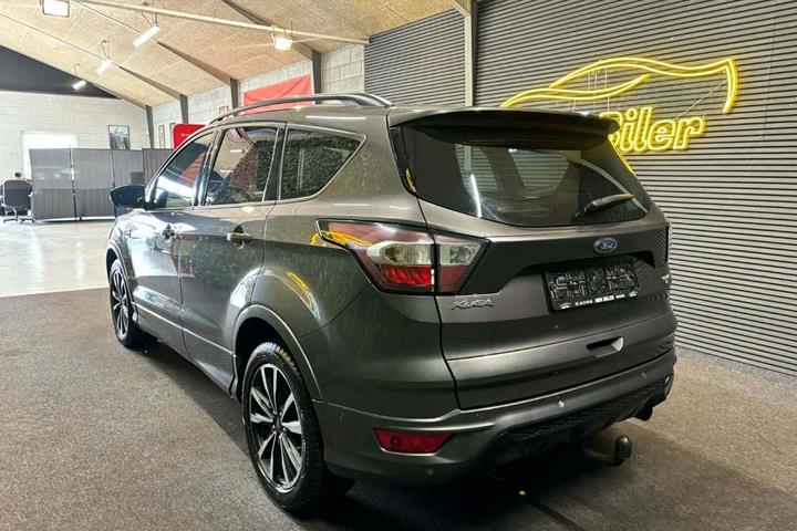 undefined Ford Kuga fra 2017