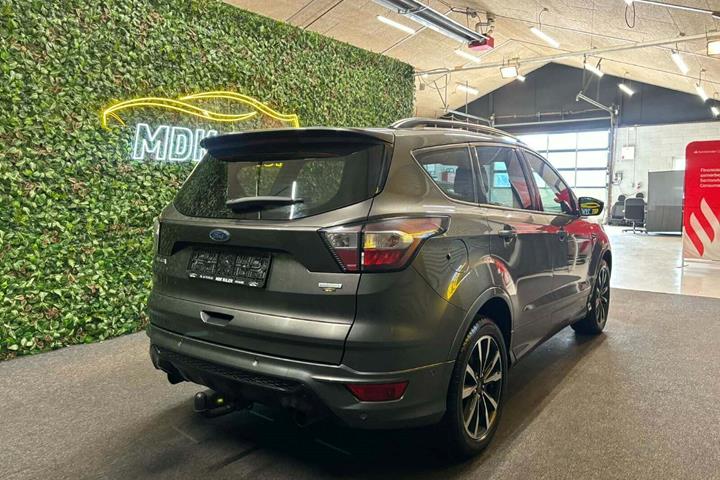 undefined Ford Kuga fra 2017