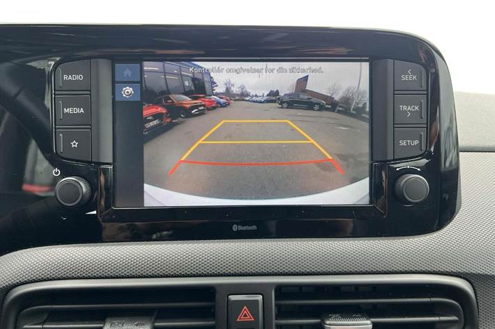 Hvid Hyundai i10 fra 2022