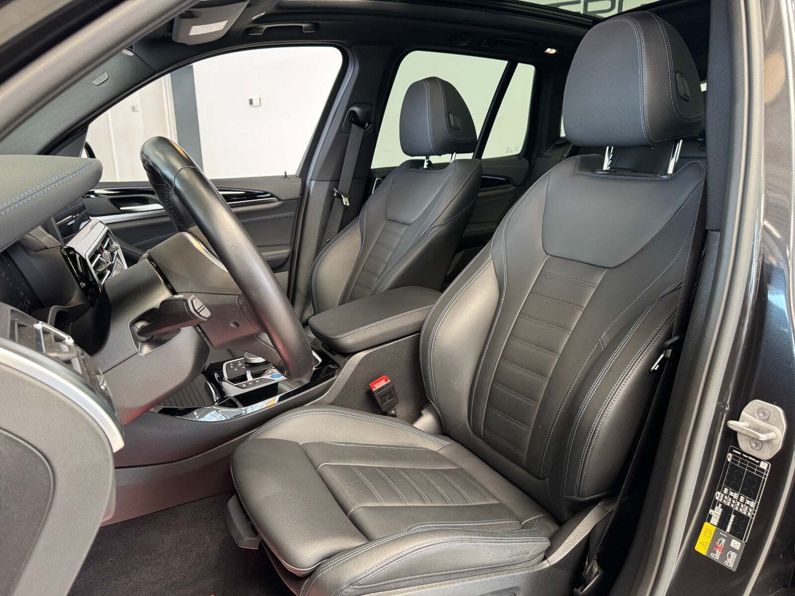 BMW iX3 Charged Plus M-Sport