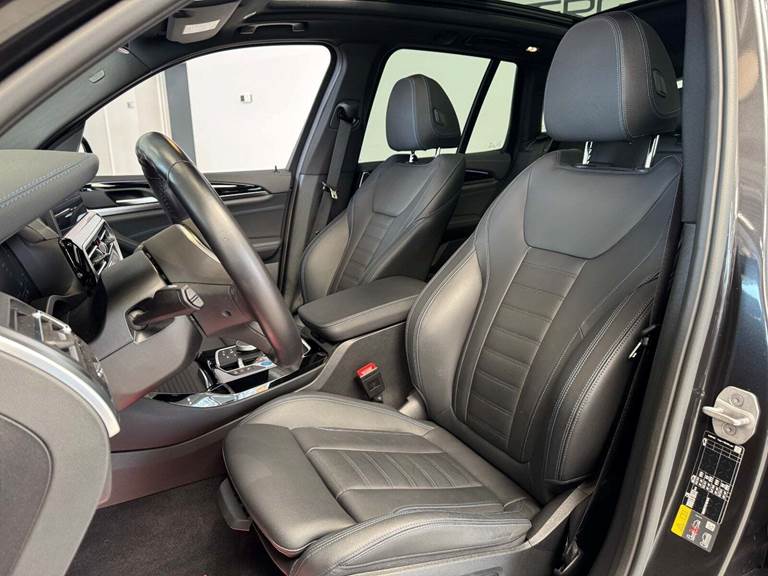 BMW iX3 Charged Plus M-Sport