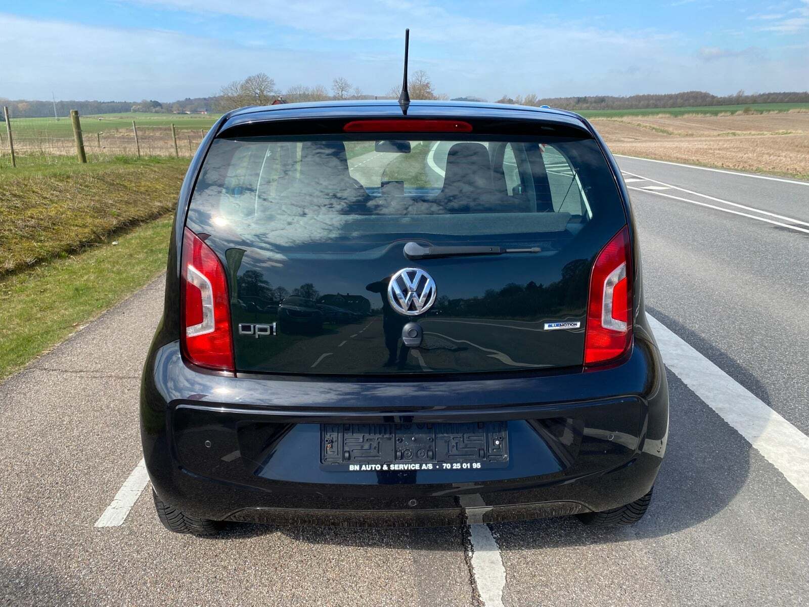 Sort VW UP! fra 2016
