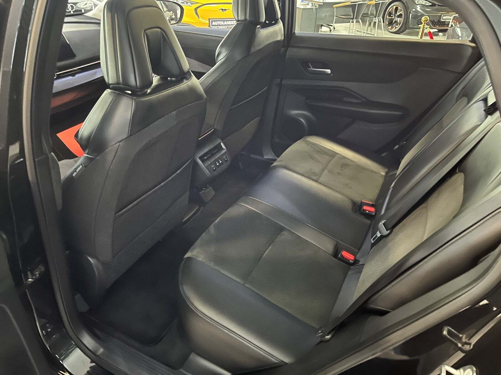 Grøn Nissan Ariya fra 2024