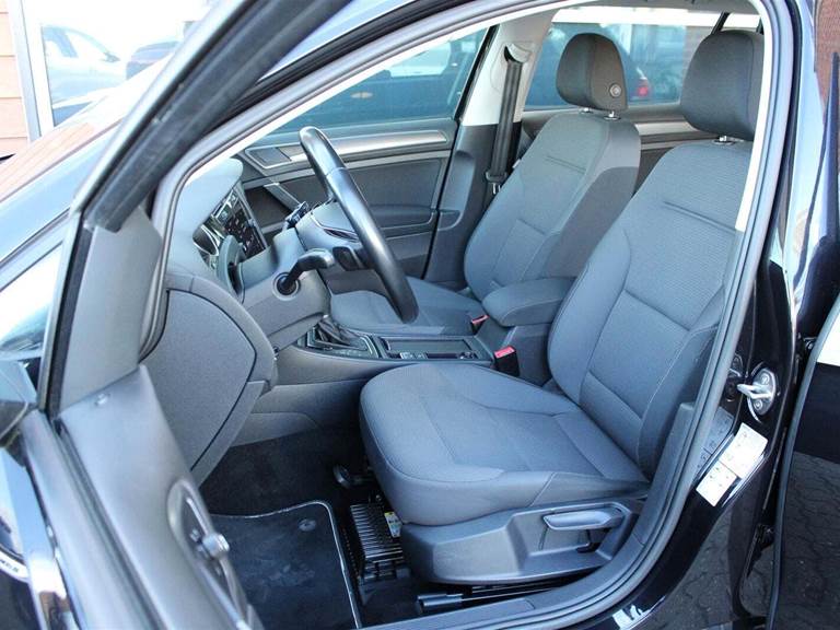 VW Golf VII 1,5 TSi 130 Comfortline Variant DSG