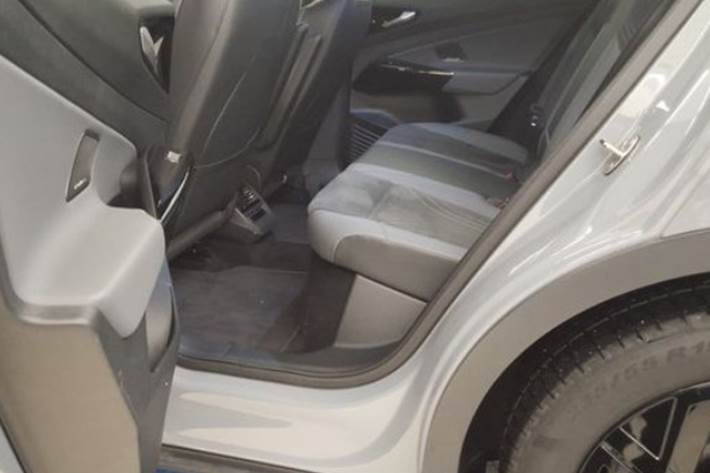 Grå VW ID.4 fra 2025