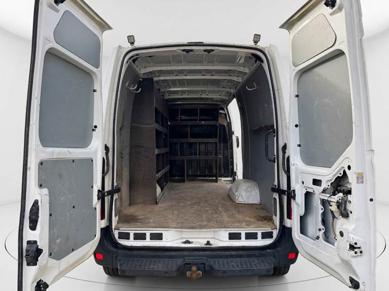 Renault Master III T35 2,3 dCi 165 L3H2 Kassevogn RWD