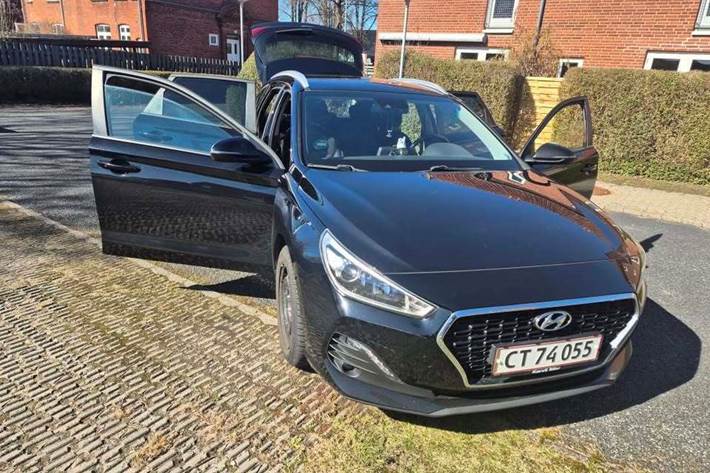 Sort Hyundai i30 fra 2020