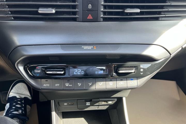 Sort Hyundai i20 fra 2022