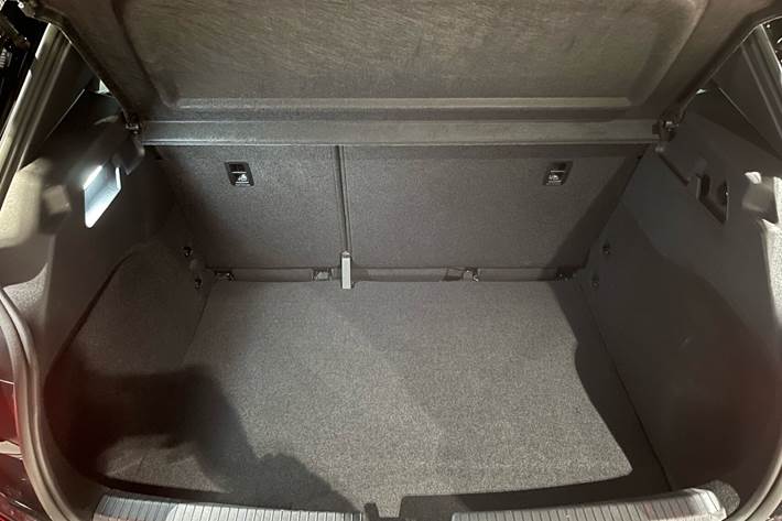 Sort Cupra Born fra 2025