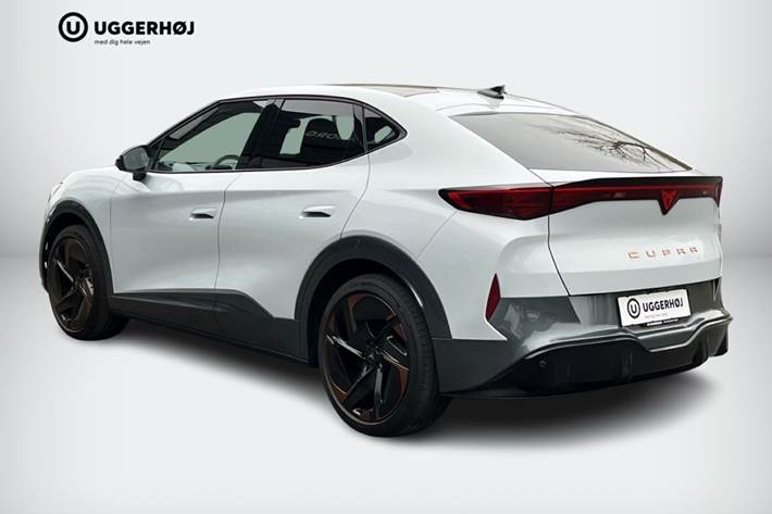 Hvid Cupra Tavascan fra 2025