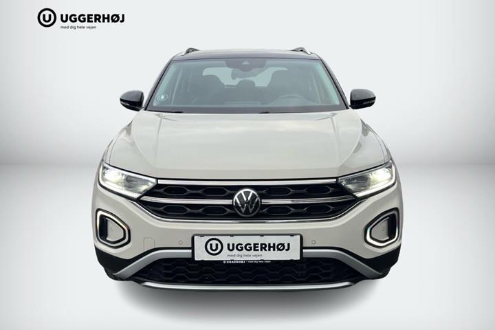 Grå VW T-Roc fra 2023