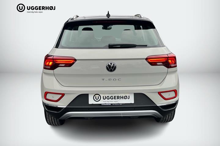 Grå VW T-Roc fra 2023