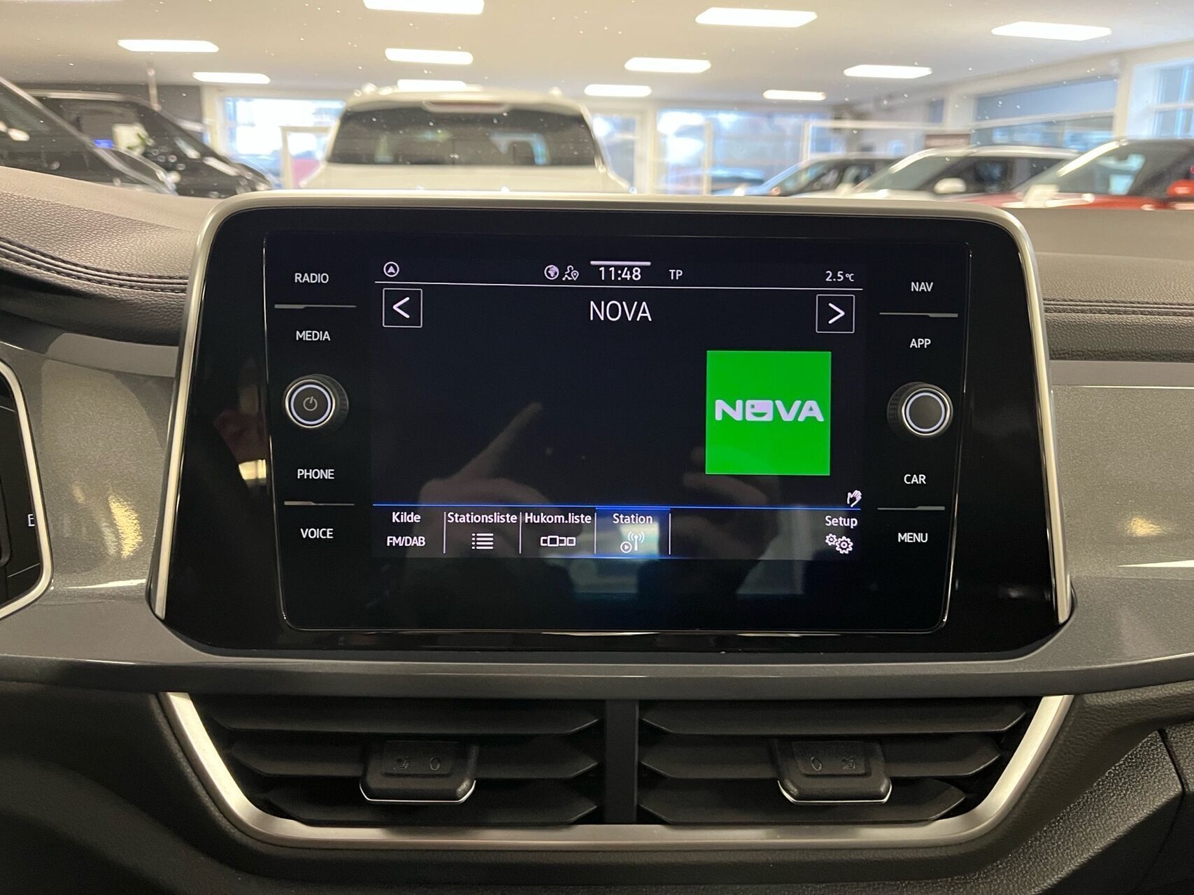 Grå VW T-Roc fra 2023