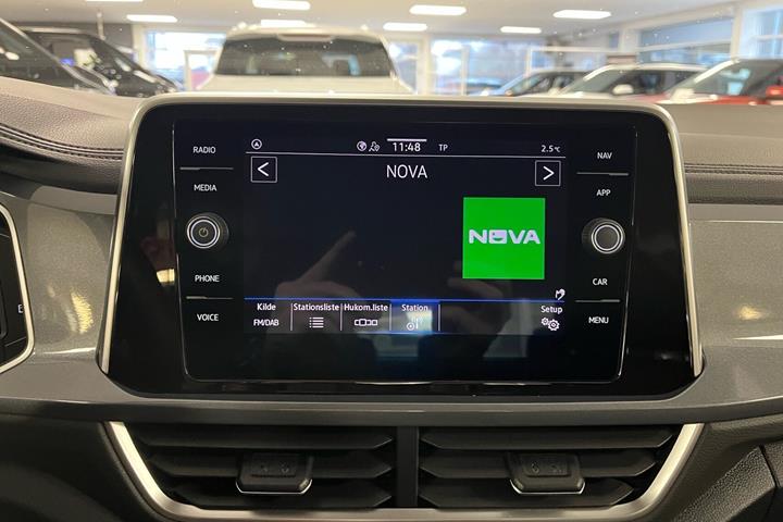 Grå VW T-Roc fra 2023