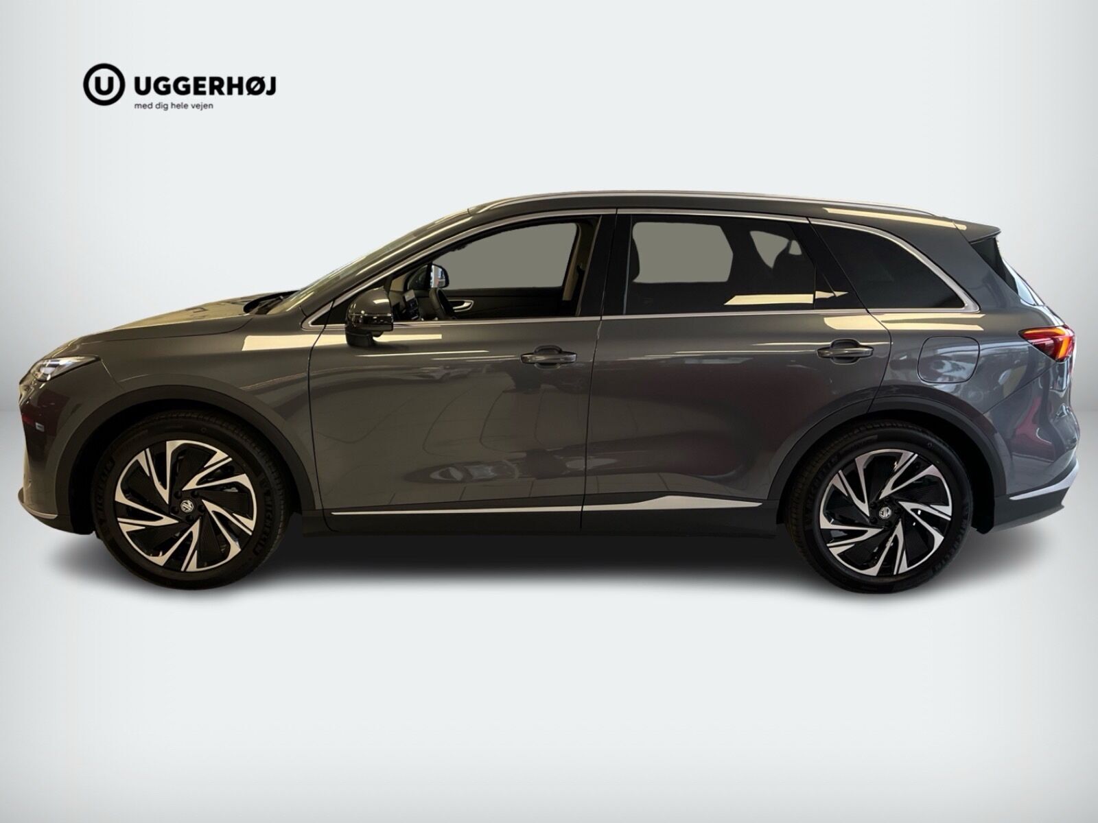 Grå MG MGS6 Electric fra 2026