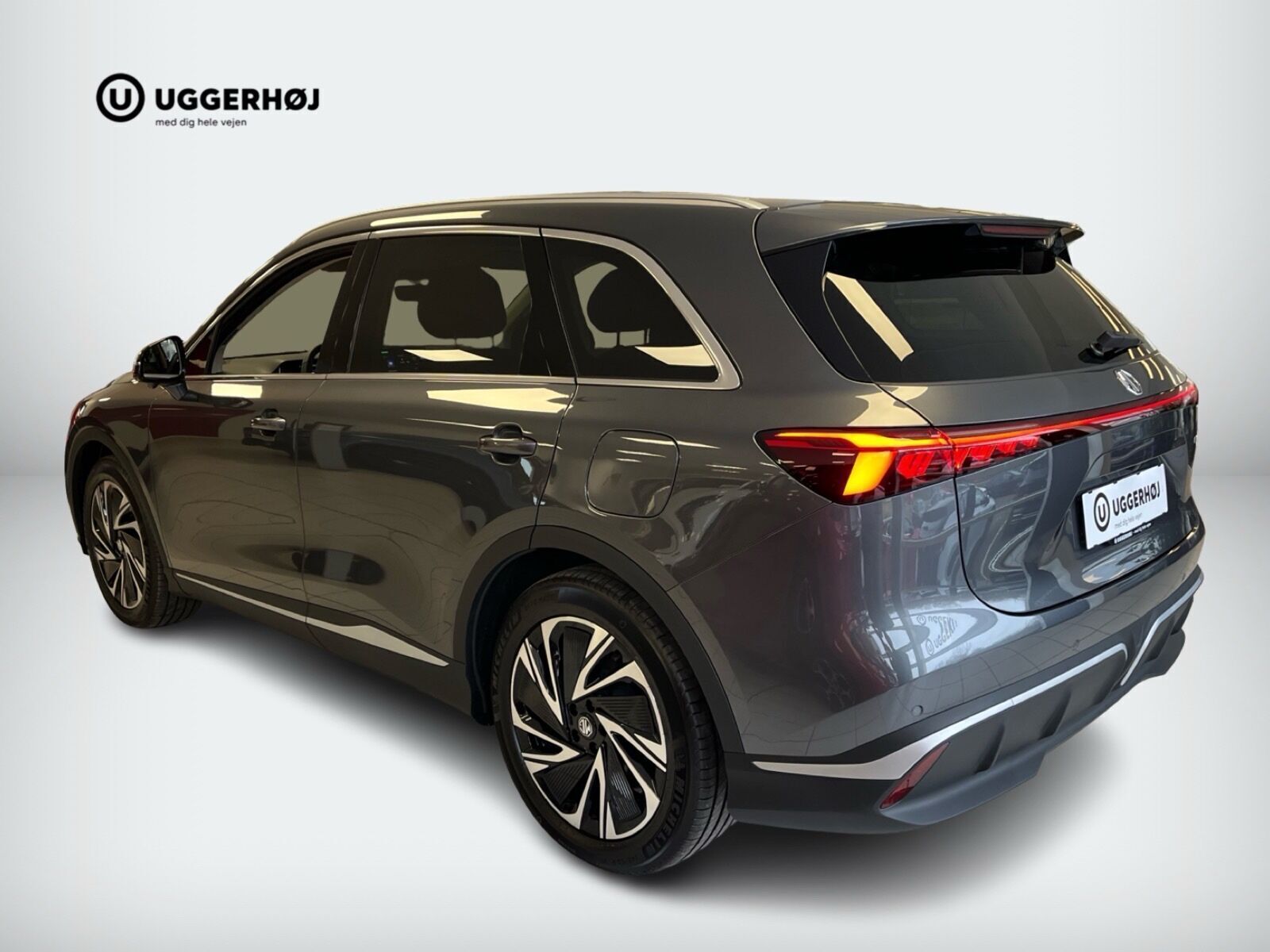 Grå MG MGS6 Electric fra 2026