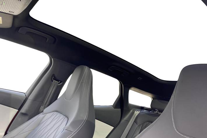 Rød Ford Explorer fra 2025