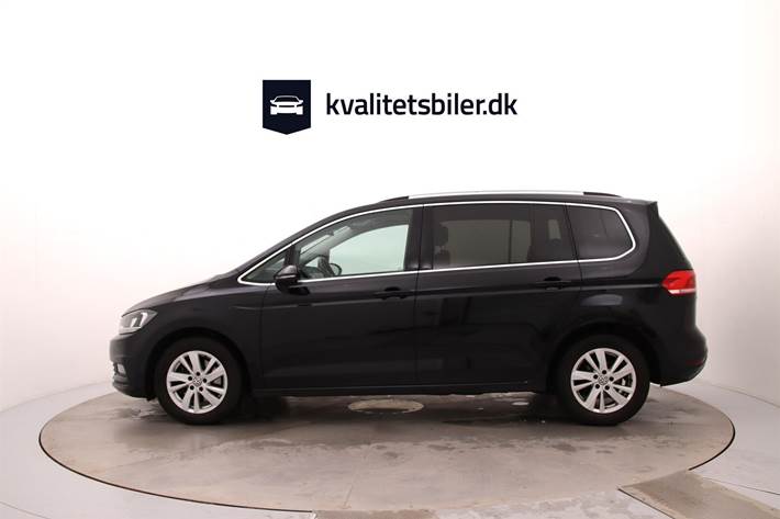 Sort VW Touran fra 2019