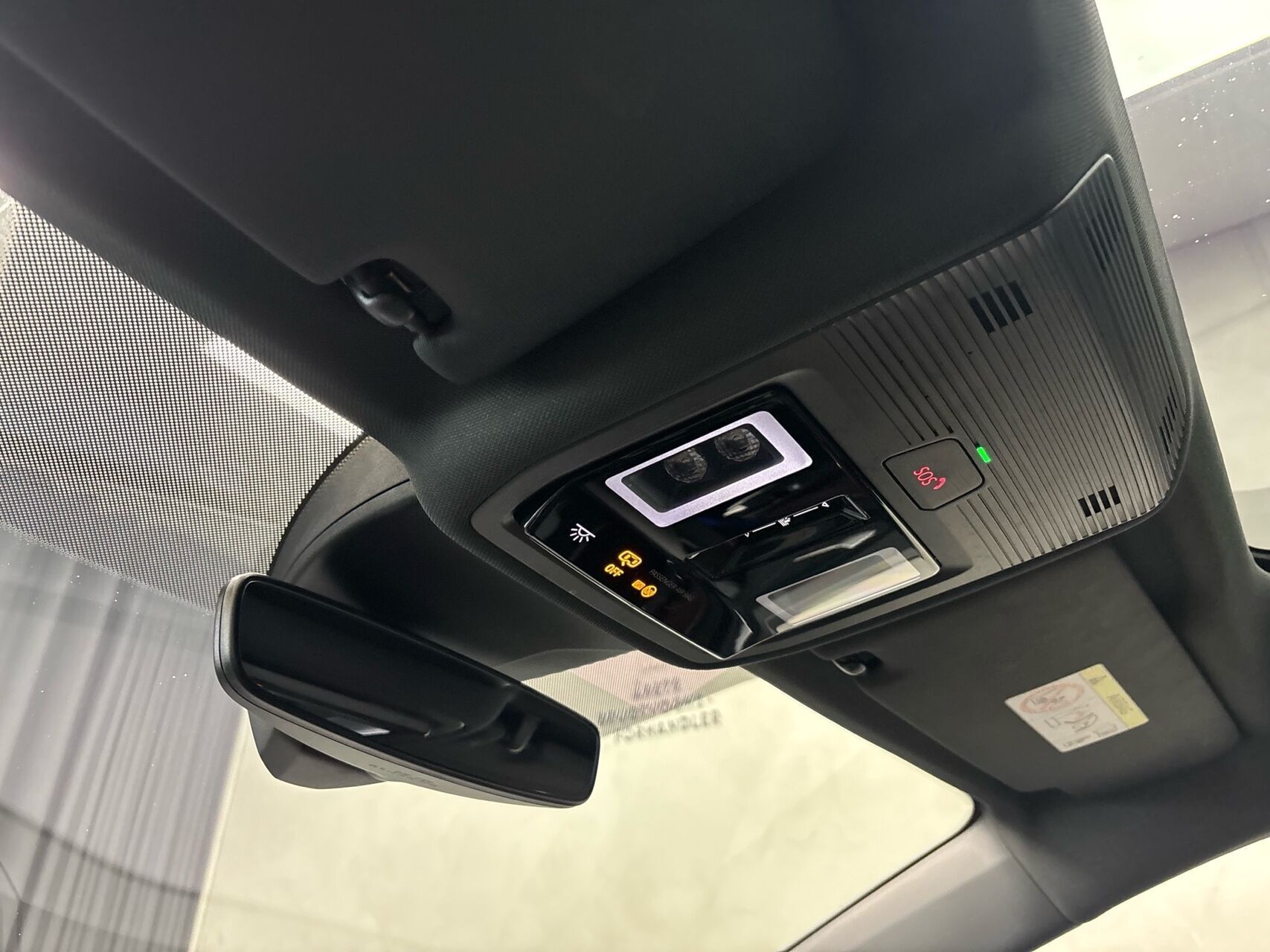 Grå VW ID.4 fra 2020