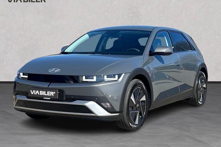 Grå Hyundai Ioniq 5 fra 2025