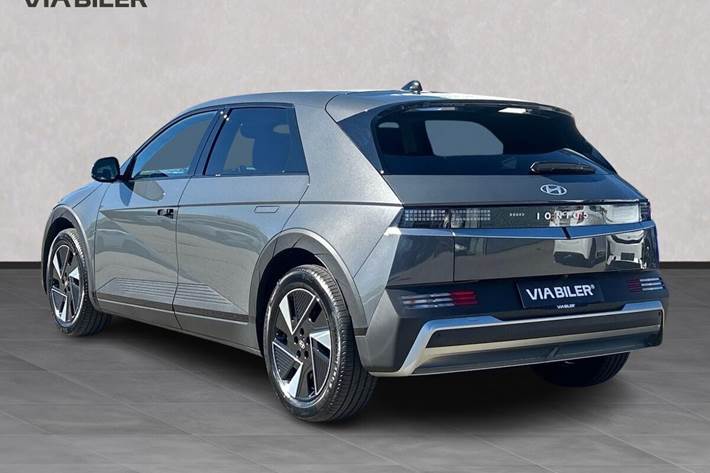 Grå Hyundai Ioniq 5 fra 2025