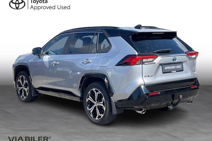 Sølv Toyota RAV4 Plug-in fra 2021