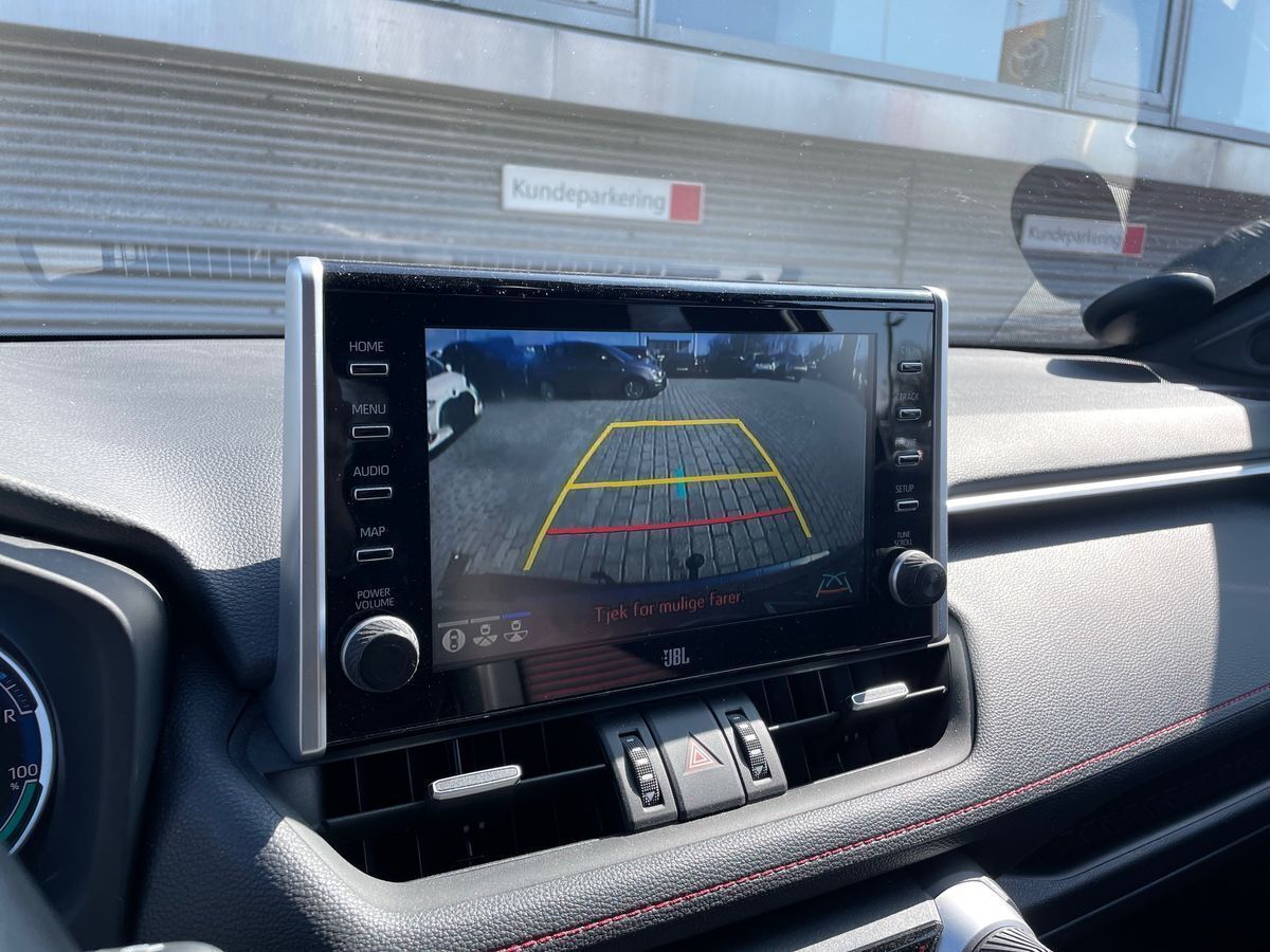Sølv Toyota RAV4 Plug-in fra 2021
