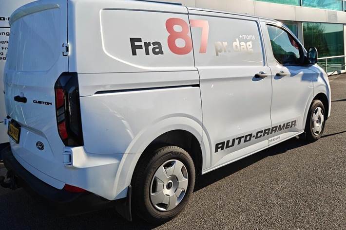 Hvid Ford Transit Custom fra 2024