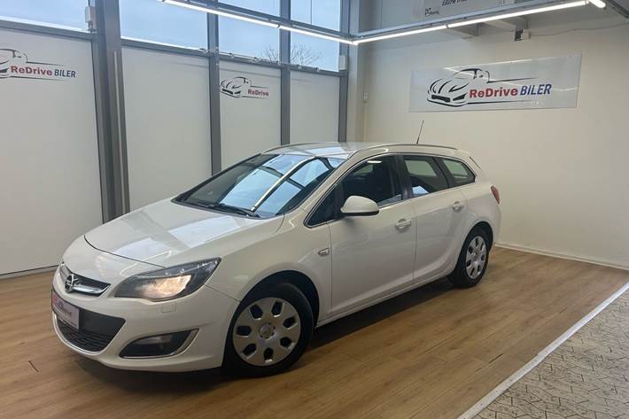 Hvid Opel Astra fra 2014