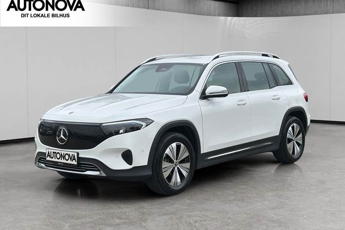 Hvid Mercedes EQB 250+ fra 2024 set udefra
