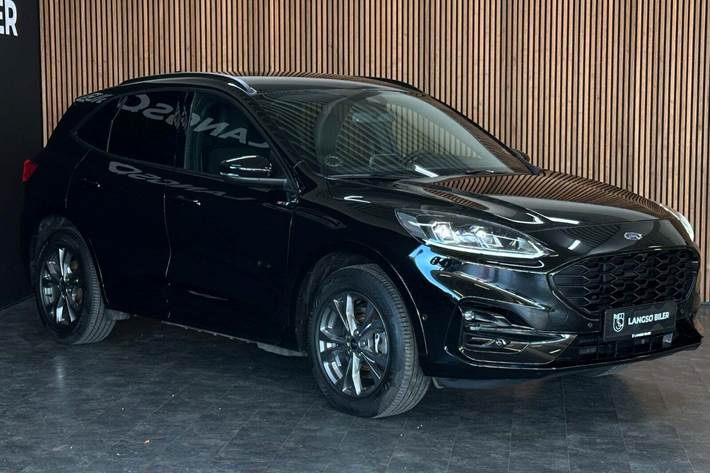 Sort Ford Kuga fra 2021