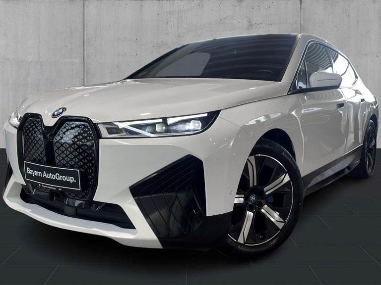 BMW iX xDrive40 Supercharged