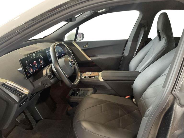 BMW iX xDrive40 Supercharged