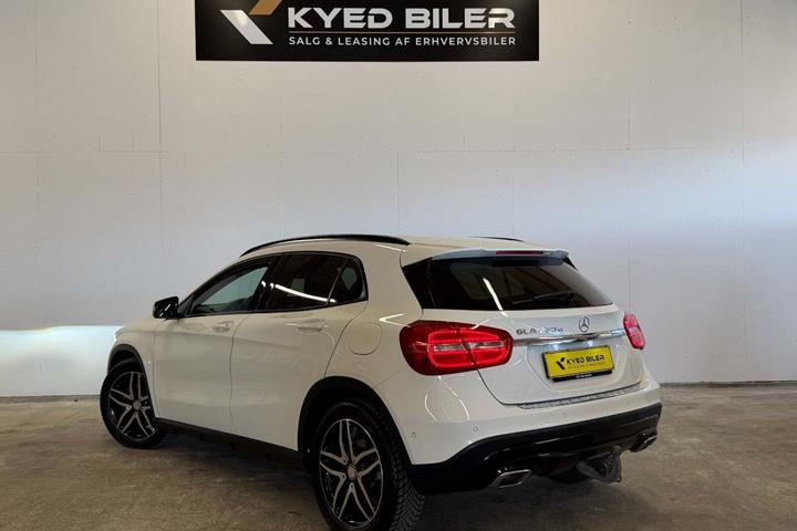 Hvid Mercedes GLA220 d fra 2017