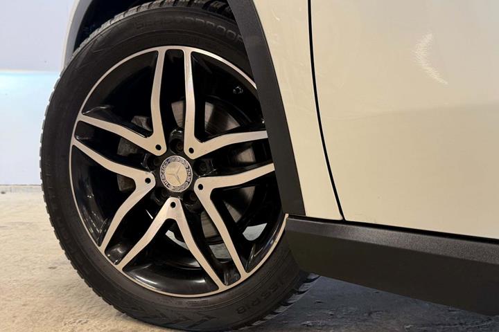 Hvid Mercedes GLA220 d fra 2017