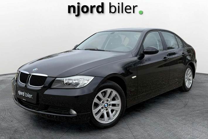 undefined BMW 320i fra 2007 set udefra
