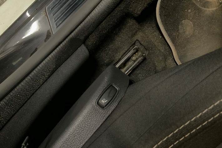 Sort Dacia Duster fra 2015