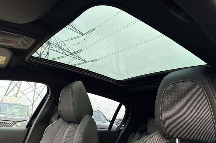 Sort Peugeot e-208 fra 2023