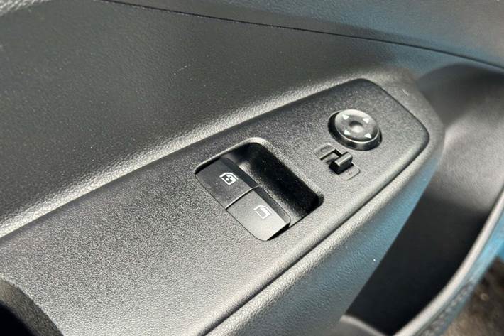 Blå Hyundai i10 fra 2020