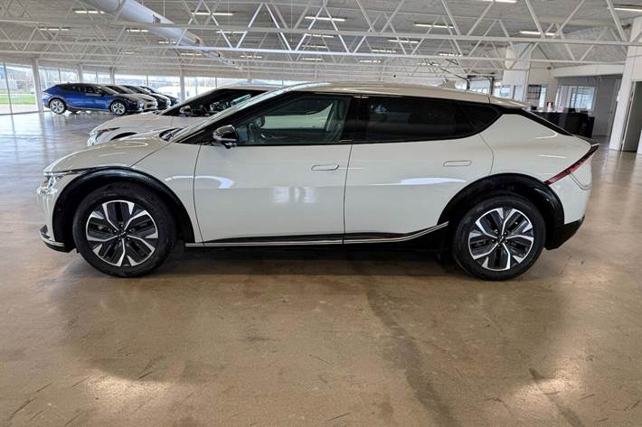 Beige Kia EV6 fra 2023