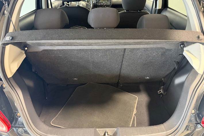 Sort Mitsubishi Space Star fra 2015