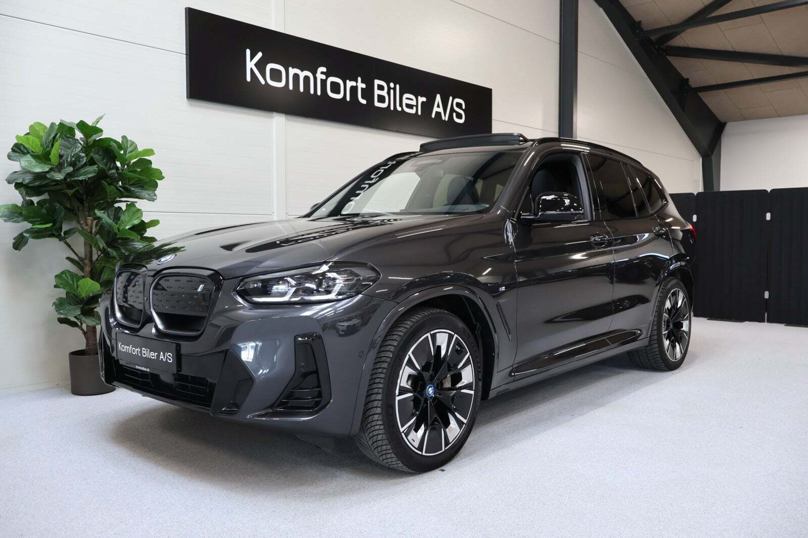 BMW iX3 Charged Plus M-Sport