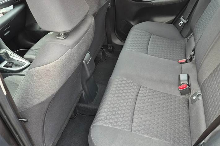 Grå Mazda 2 fra 2022