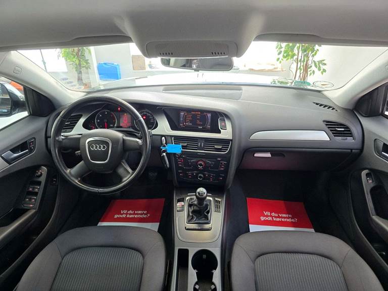 Audi A4 2,0 TDi 143