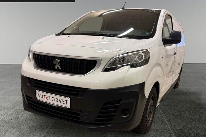 Hvid Peugeot Expert fra 2018 set udefra