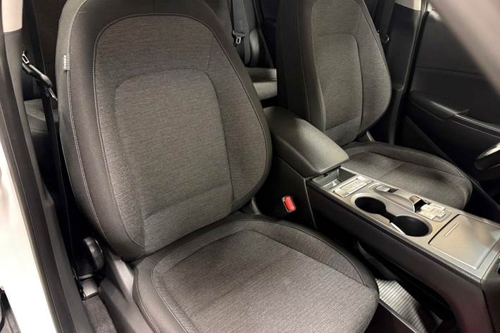 Hvid Hyundai Kona fra 2021