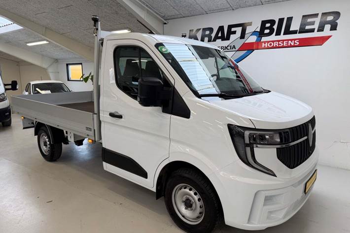 Hvid Renault Master V T35 fra 2025