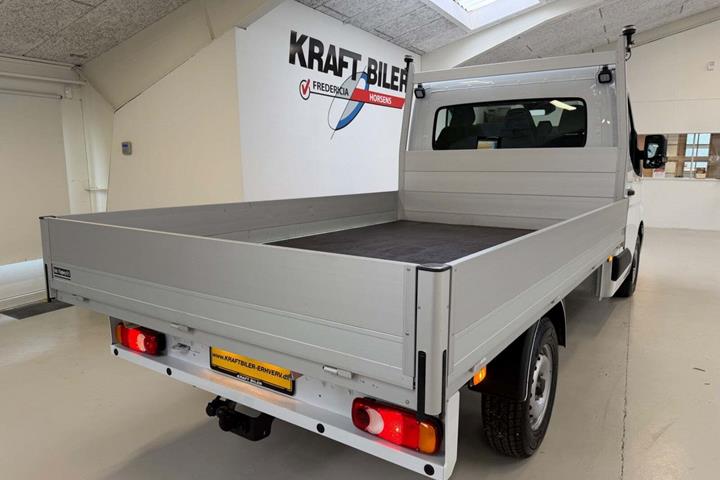 Hvid Renault Master V T35 fra 2025